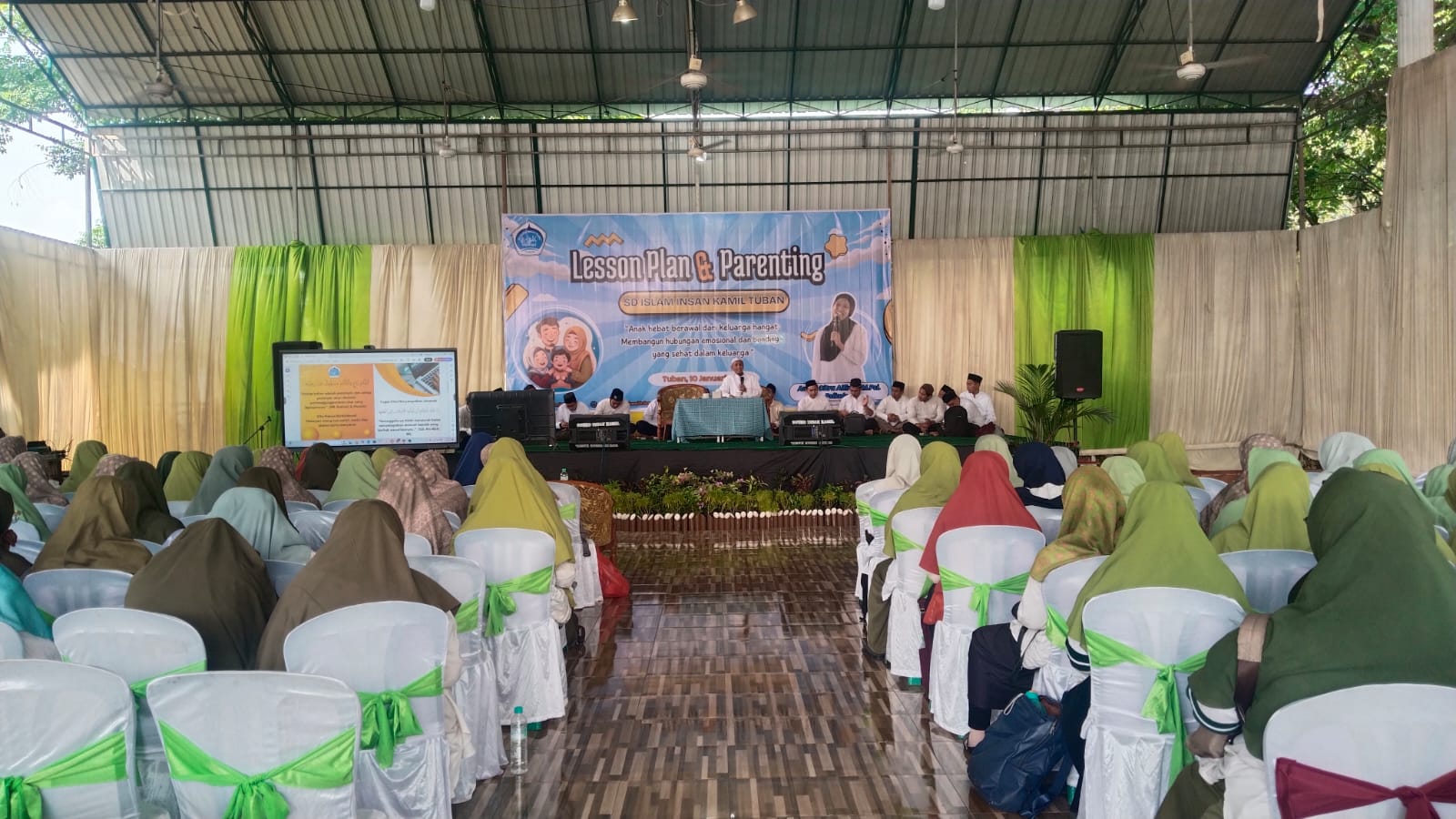 Pembinaan Asatidz Awal Semester Genap TP. 2025/2026 oleh Abah KH. Imam Mawardi Ridlwan (Ketua Umum Yayasan Bina Insan Kamil Tuban)