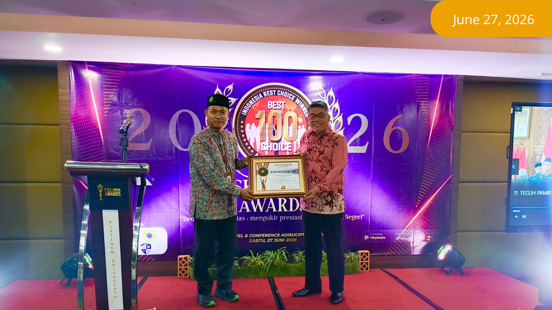 MA Sains Bina Insan Kamil Tuban Mendapat Penghargaan Madrasah Unggulan Bidang Sains di Yogyakarta